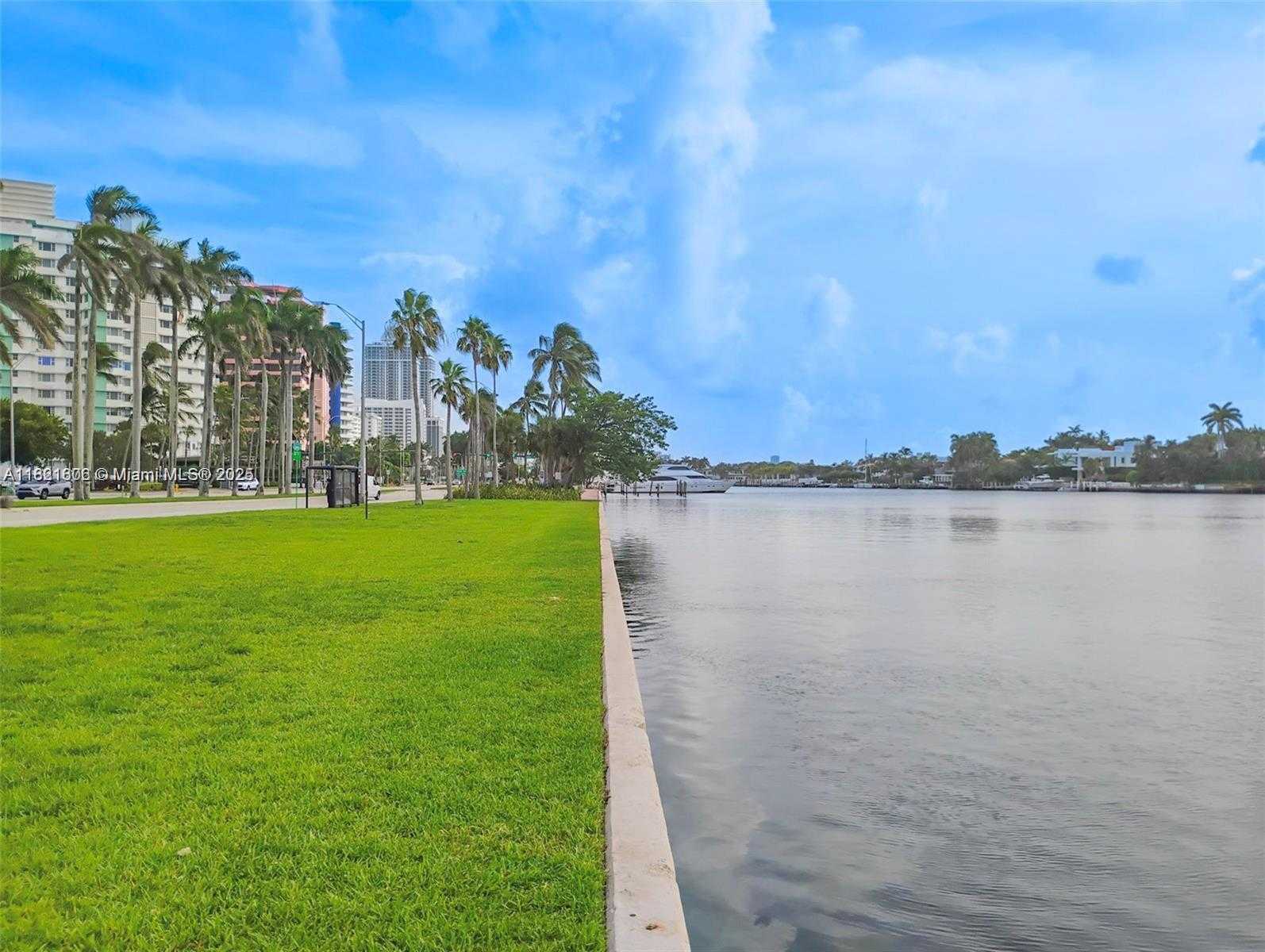 Small Image of 5445 COLLINS AVENUE #805, Miami Beach Number 45