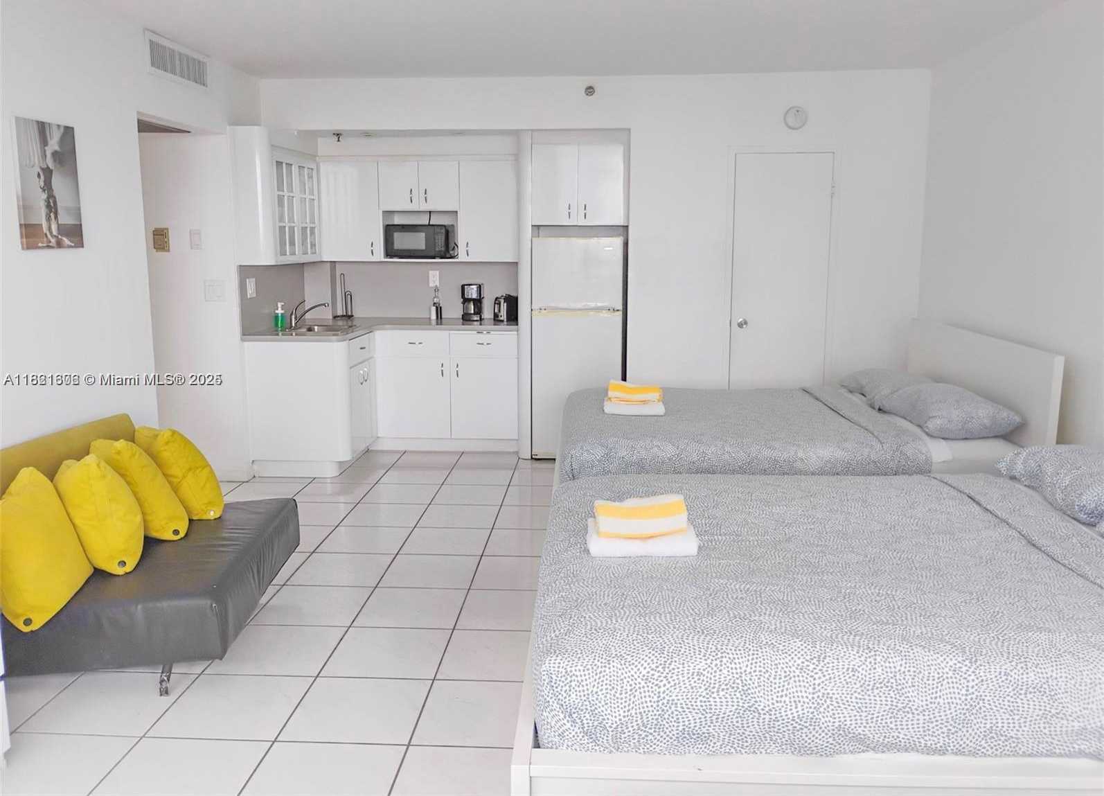 Small Image of 5445 COLLINS AVENUE #805, Miami Beach Number 5