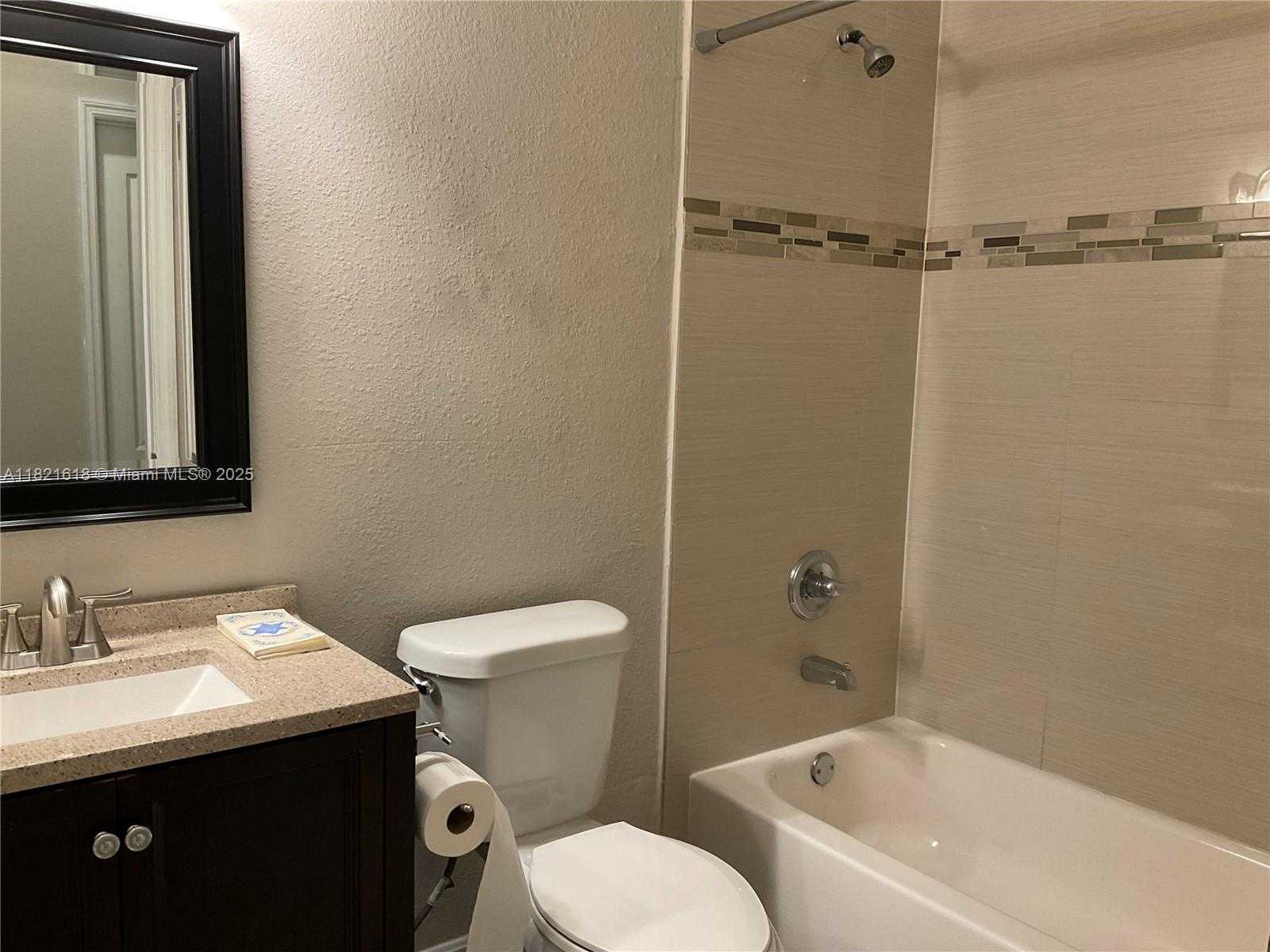 Small Image of 798 NORTH EAST 43 ST #B, Oakland Park Number 33