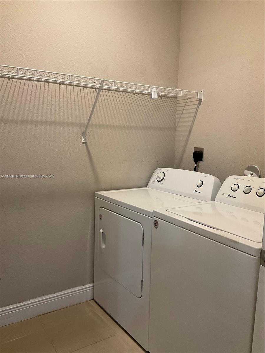 Small Image of 798 NORTH EAST 43 ST #B, Oakland Park Number 34