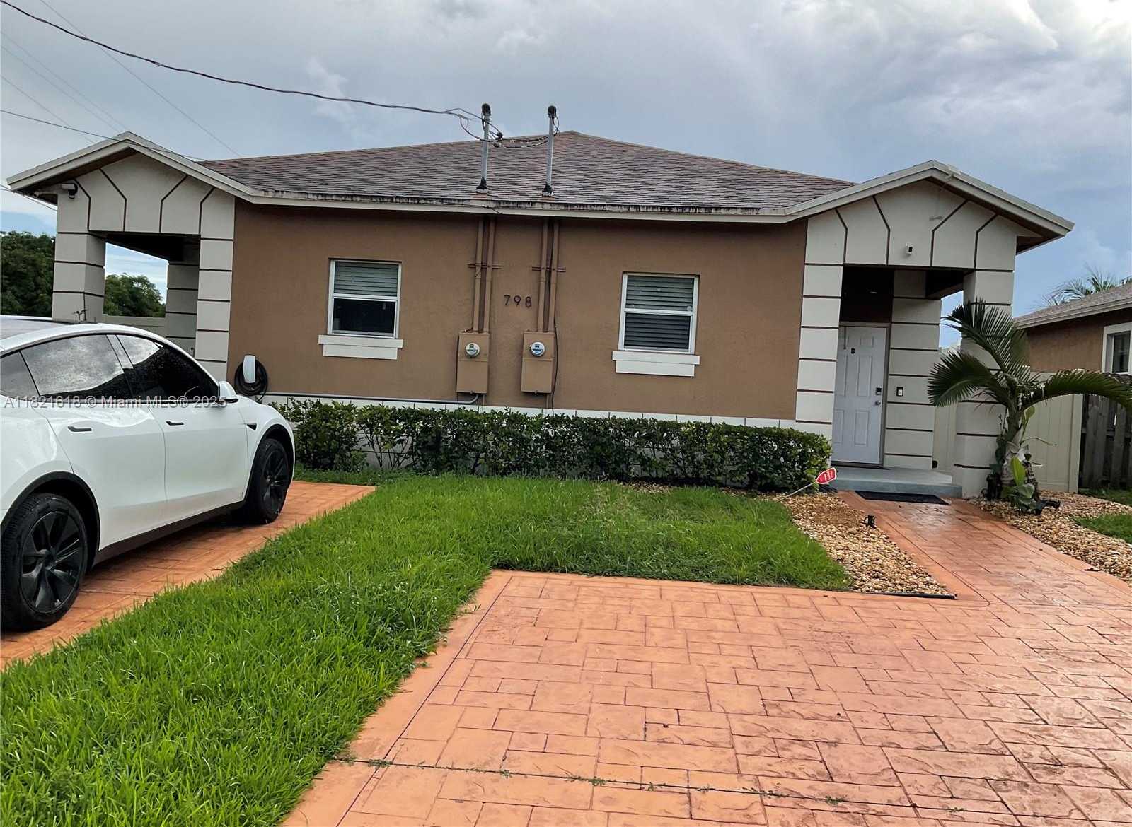 Small Image of 798 NORTH EAST 43 ST #B, Oakland Park Number 50