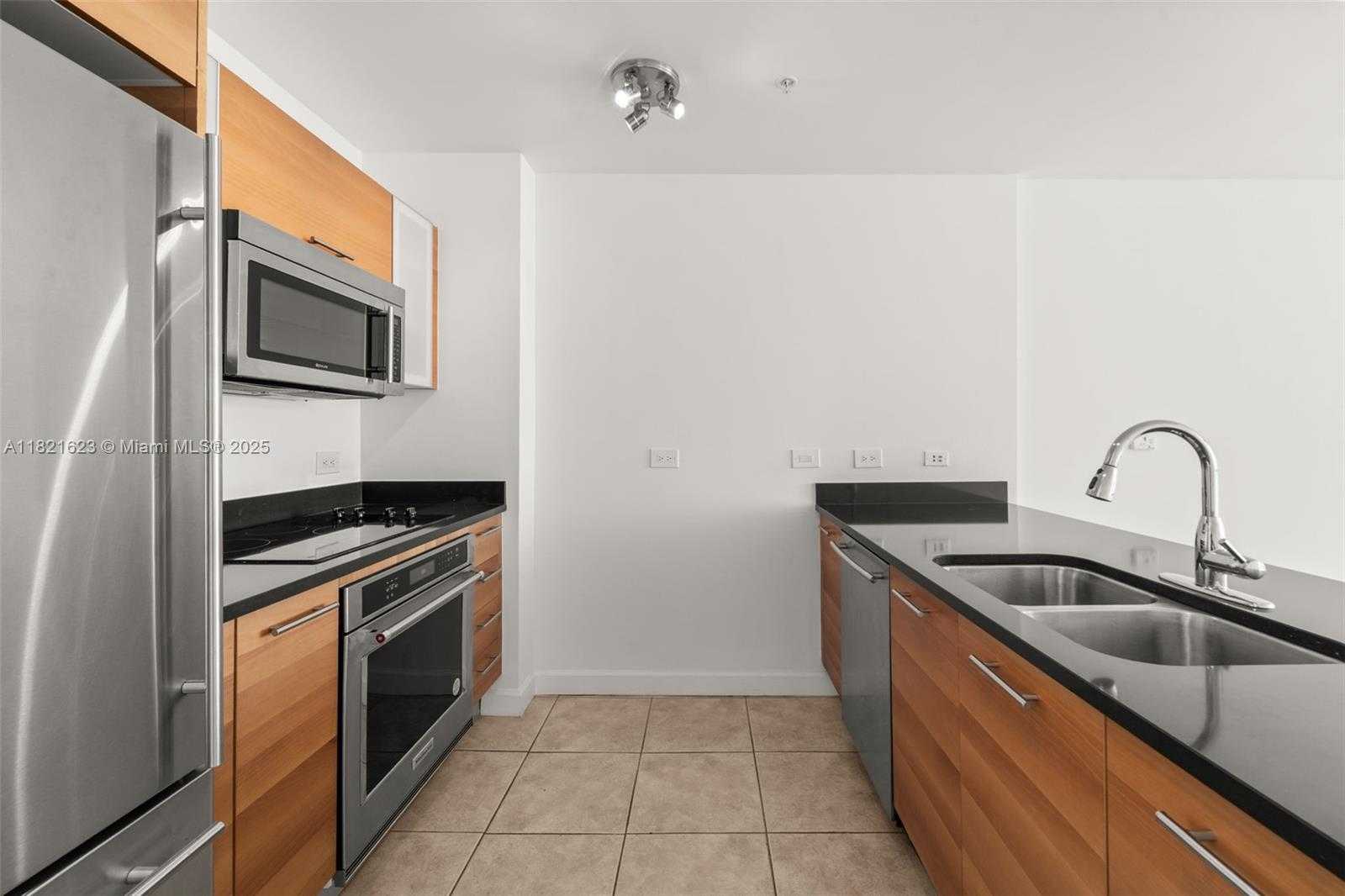 Small Image of 3301 NORTH EAST 1ST AVE #H1913, Miami Number 4