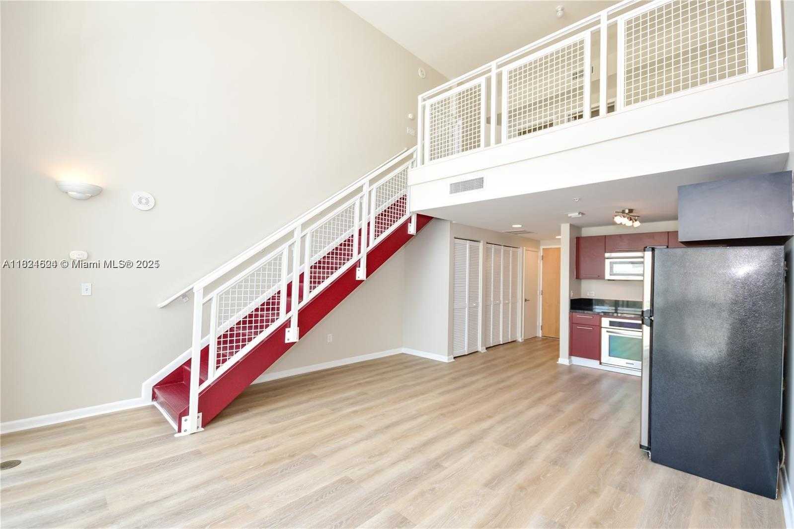 Small Image of 244 BISCAYNE BLVD #447, Miami Number 11