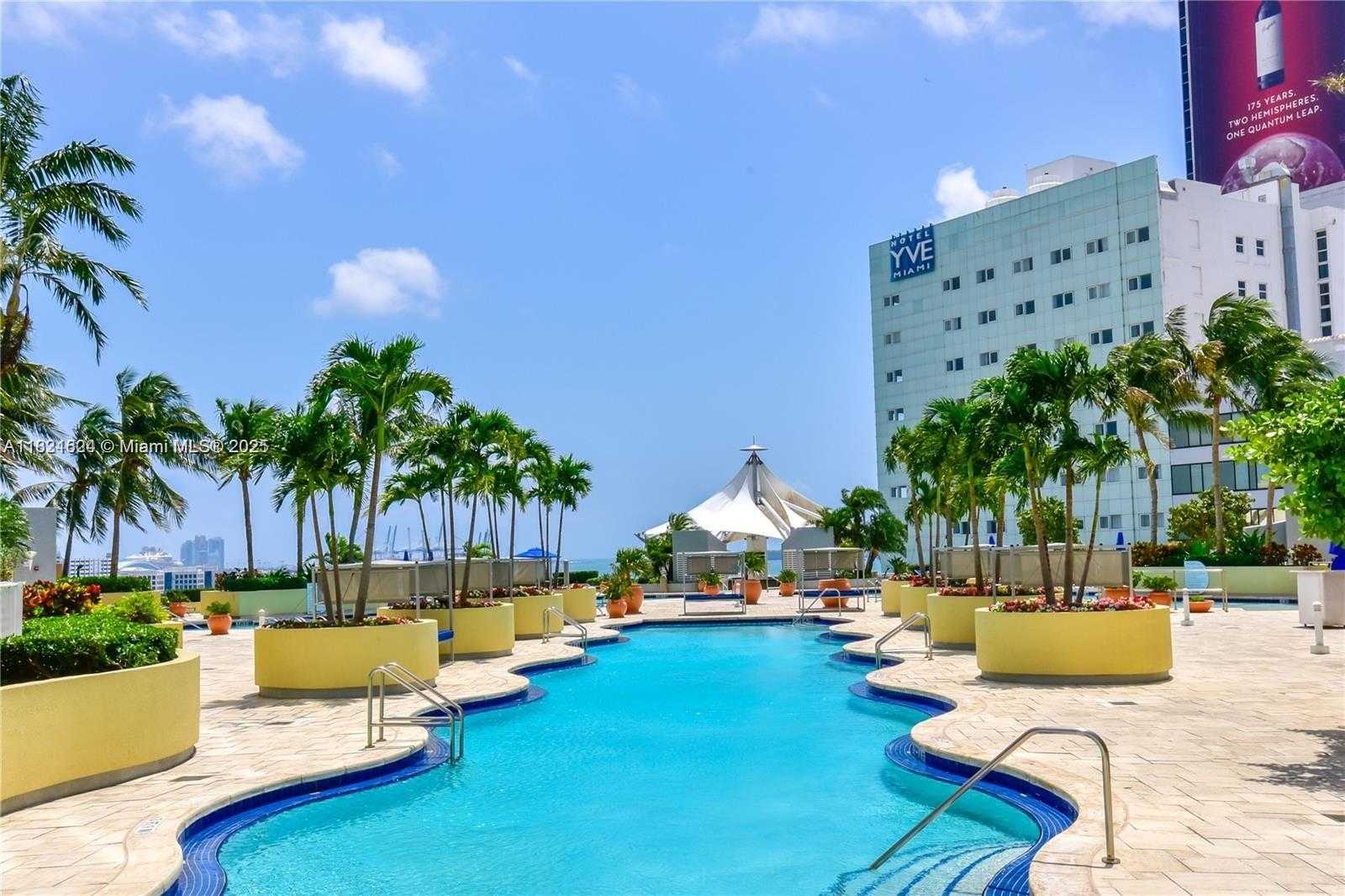 Small Image of 244 BISCAYNE BLVD #447, Miami Number 22