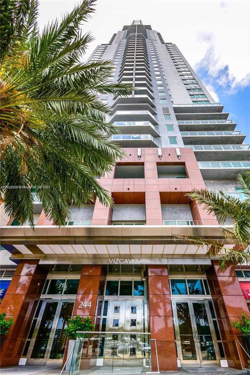 Small Image of 244 BISCAYNE BLVD #447, Miami Number 25