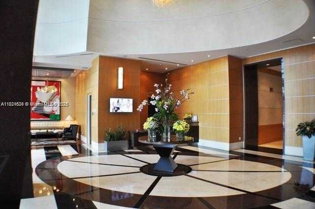 Small Image of 244 BISCAYNE BLVD #447, Miami Number 27