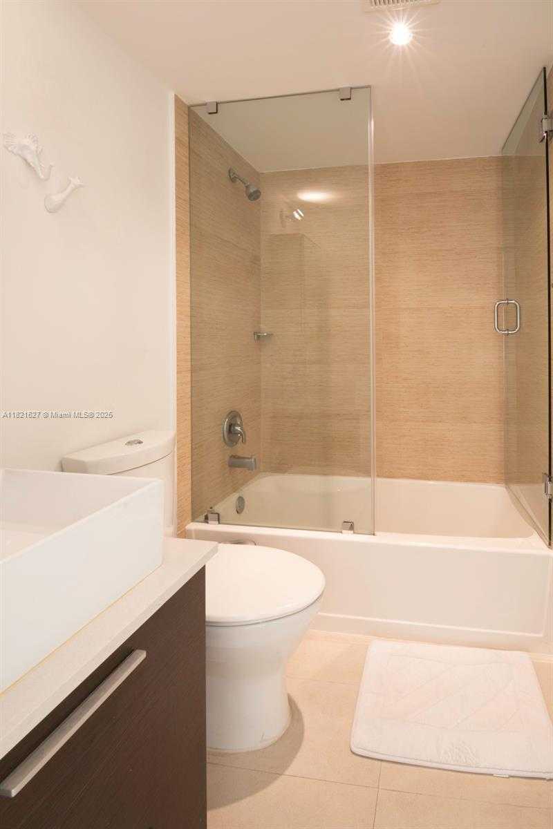 Small Image of 1627 BRICKELL AVE #2402, Miami Number 15