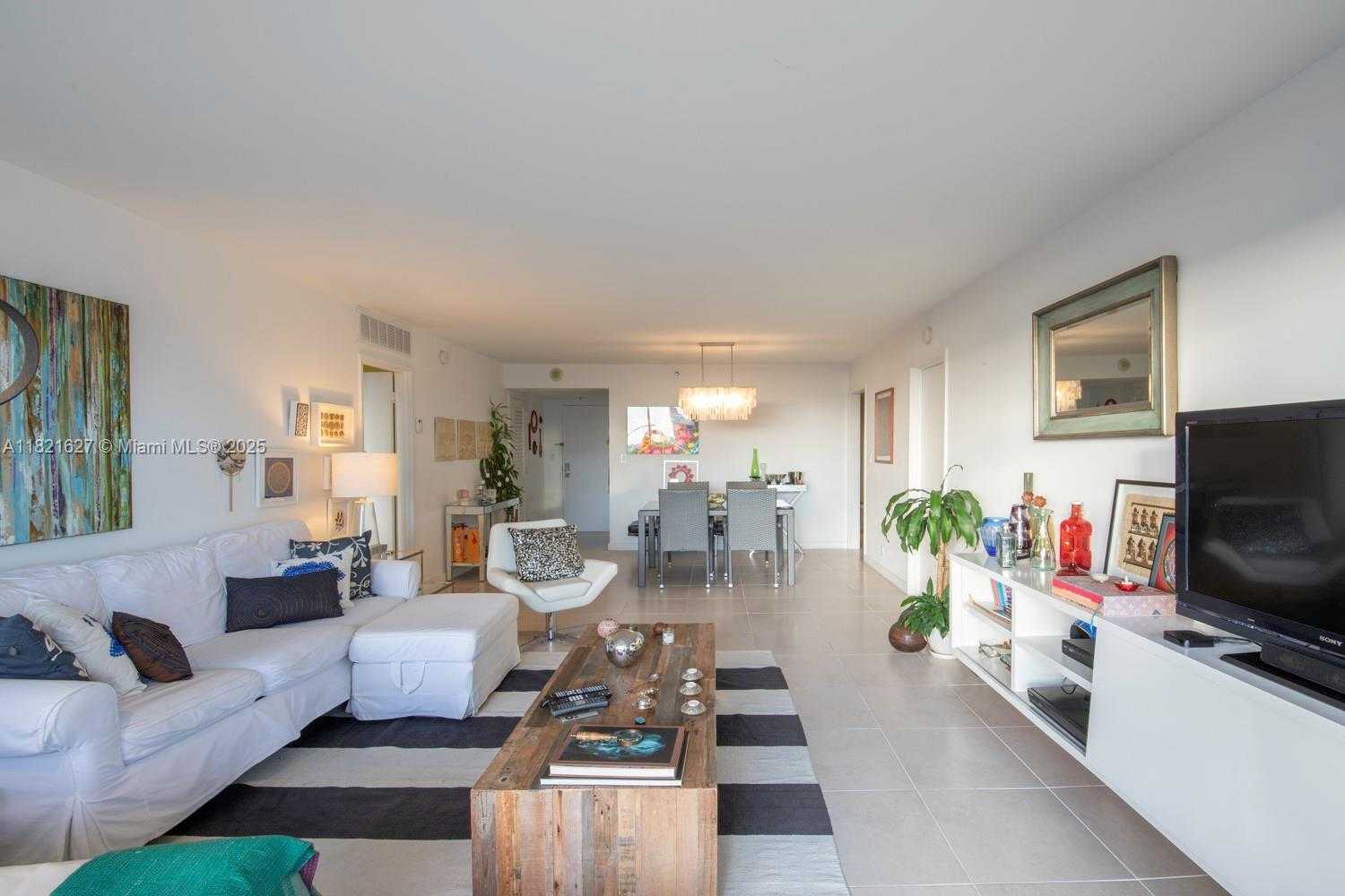 Small Image of 1627 BRICKELL AVE #2402, Miami Number 5