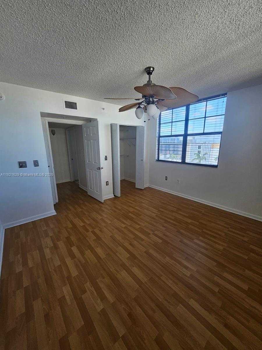 Small Image of 1919 VAN BUREN ST #610A, Hollywood Number 2