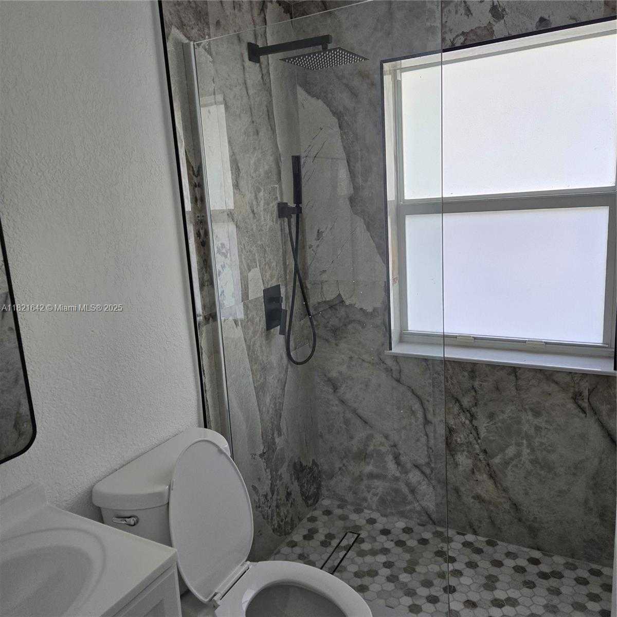 Small Image of 3740 PERCIVAL AVE #3740, Miami Number 5