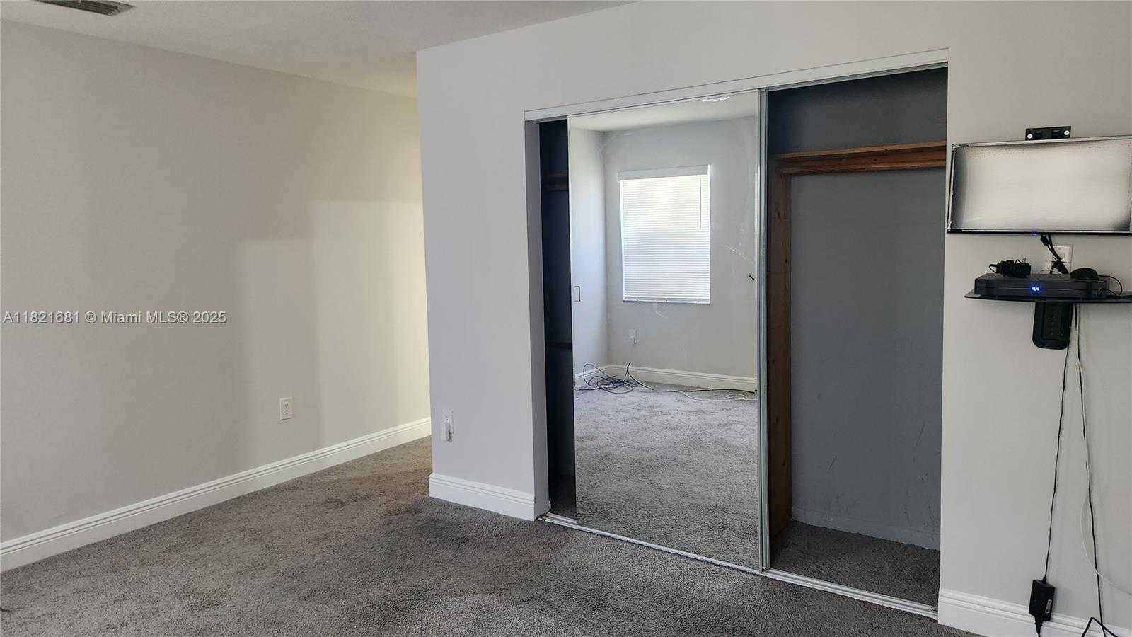 Small Image of 3243 NORTH WEST 203RD LN, Miami Gardens Number 11