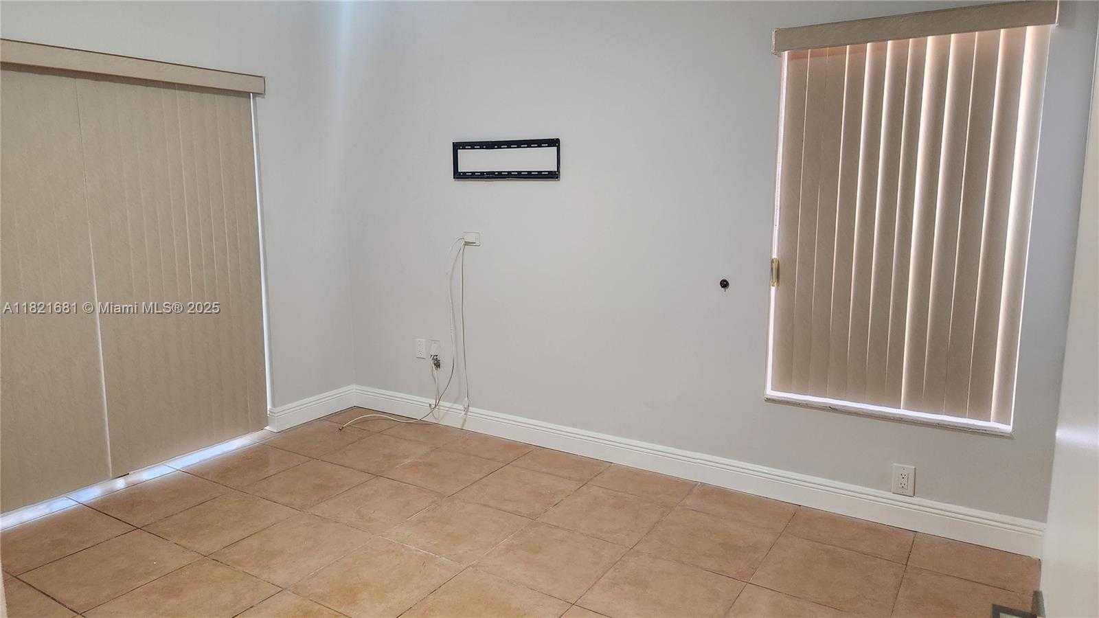Small Image of 3243 NORTH WEST 203RD LN, Miami Gardens Number 13