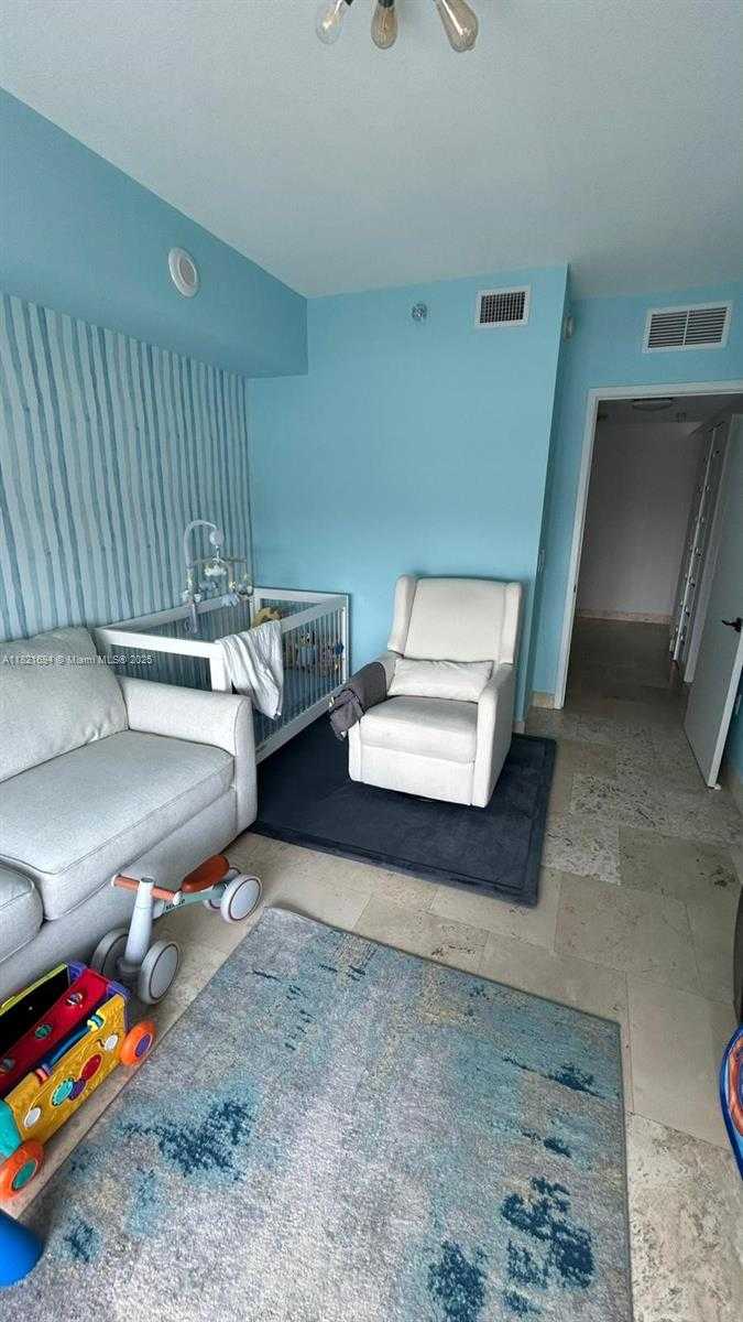 Small Image of 185 SOUTH WEST 7TH ST #3701, Miami Number 21
