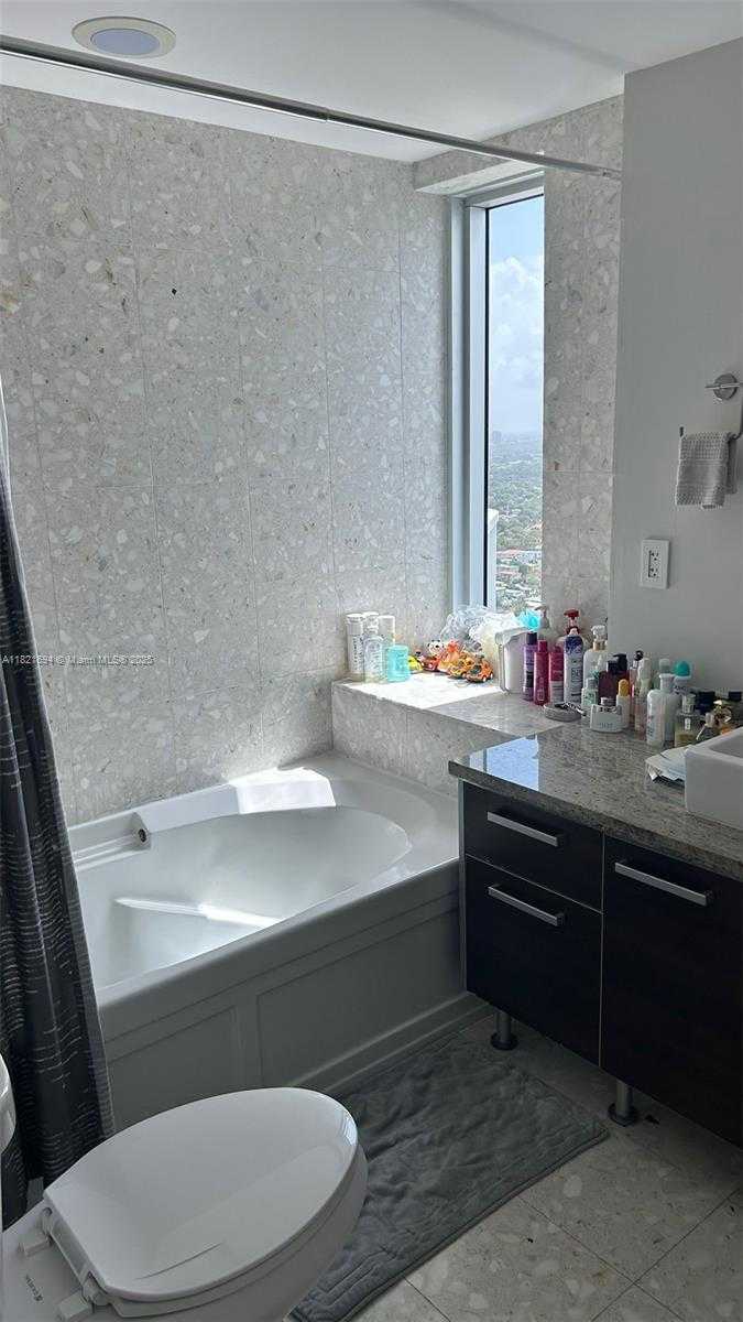 Small Image of 185 SOUTH WEST 7TH ST #3701, Miami Number 29