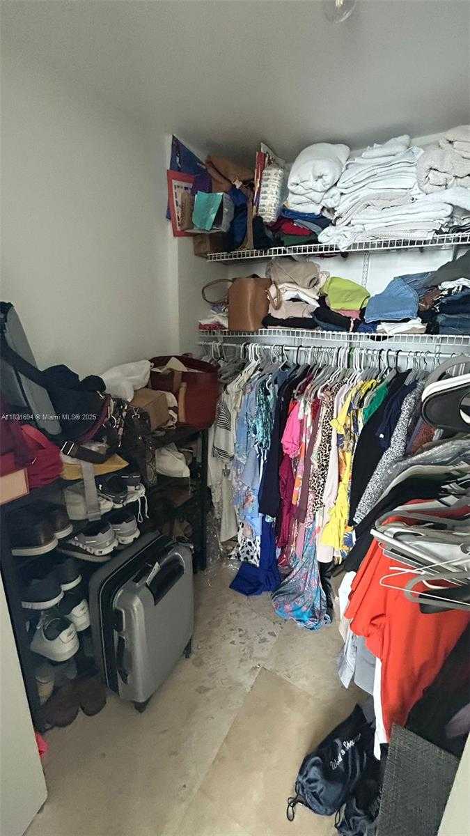 Small Image of 185 SOUTH WEST 7TH ST #3701, Miami Number 34