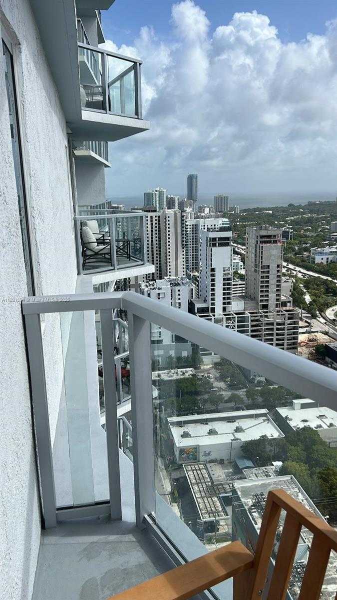 Small Image of 185 SOUTH WEST 7TH ST #3701, Miami Number 4