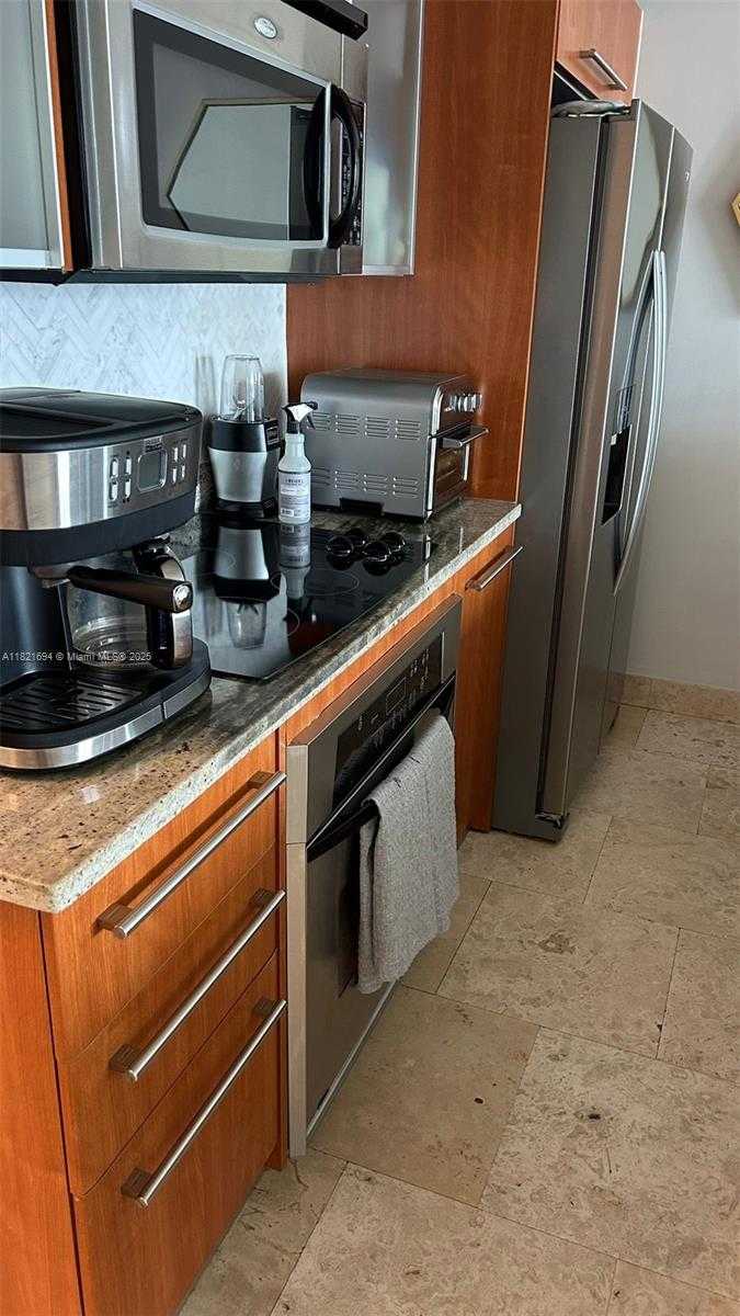 Small Image of 185 SOUTH WEST 7TH ST #3701, Miami Number 7