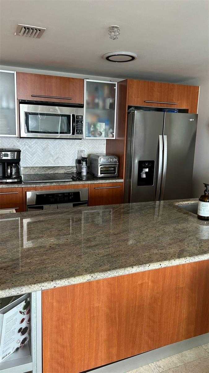 Small Image of 185 SOUTH WEST 7TH ST #3701, Miami Number 8