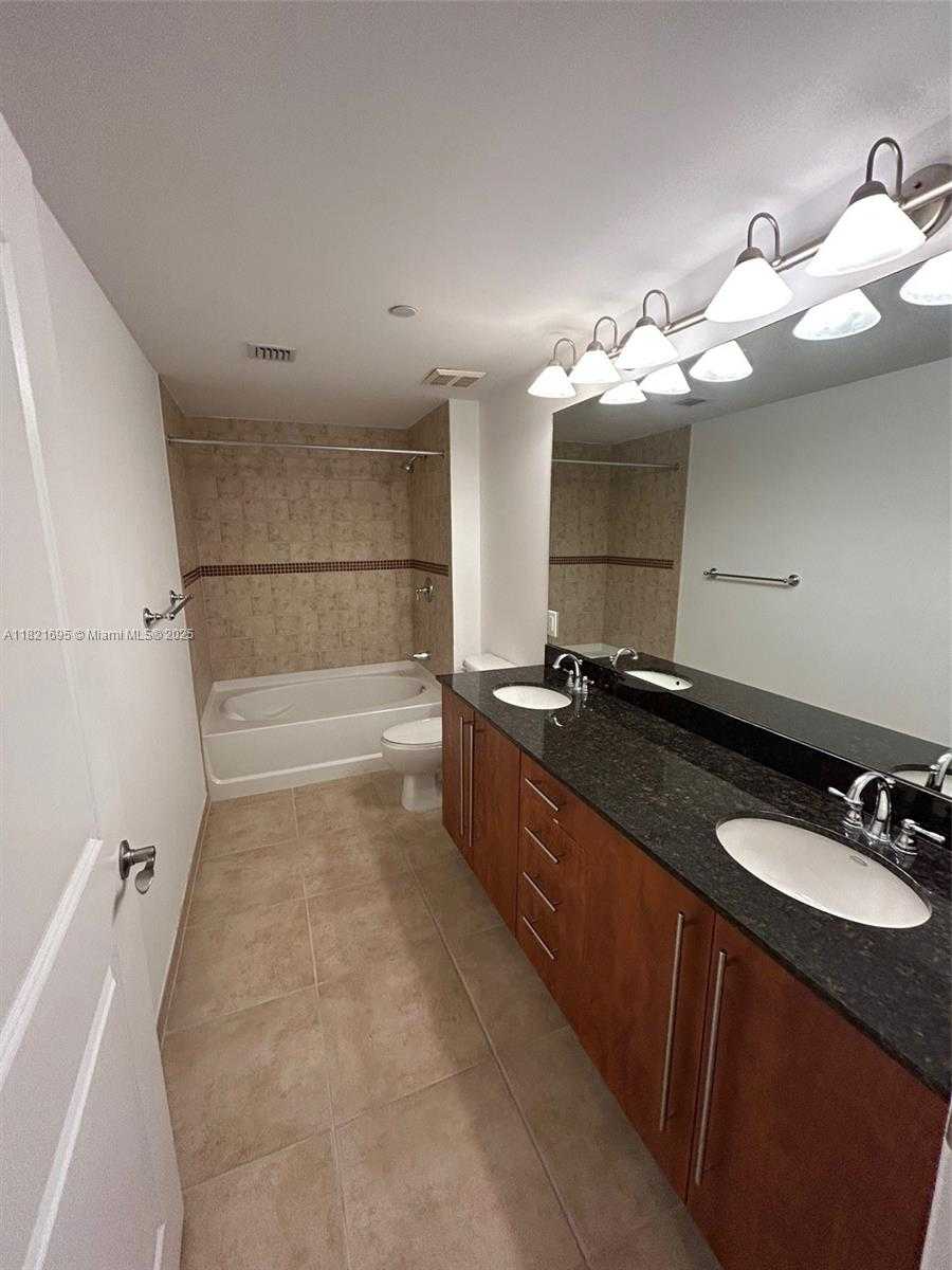 Small Image of Miami Number 8