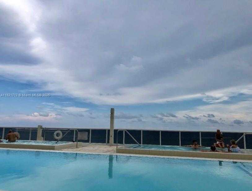 Small Image of 1830 SOUTH OCEAN DR #1809, Hallandale Beach Number 15