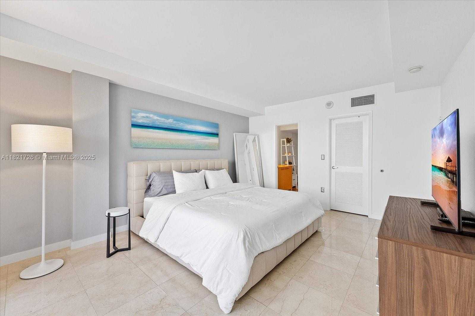 Small Image of 10275 COLLINS AVE #1124, Bal Harbour Number 13
