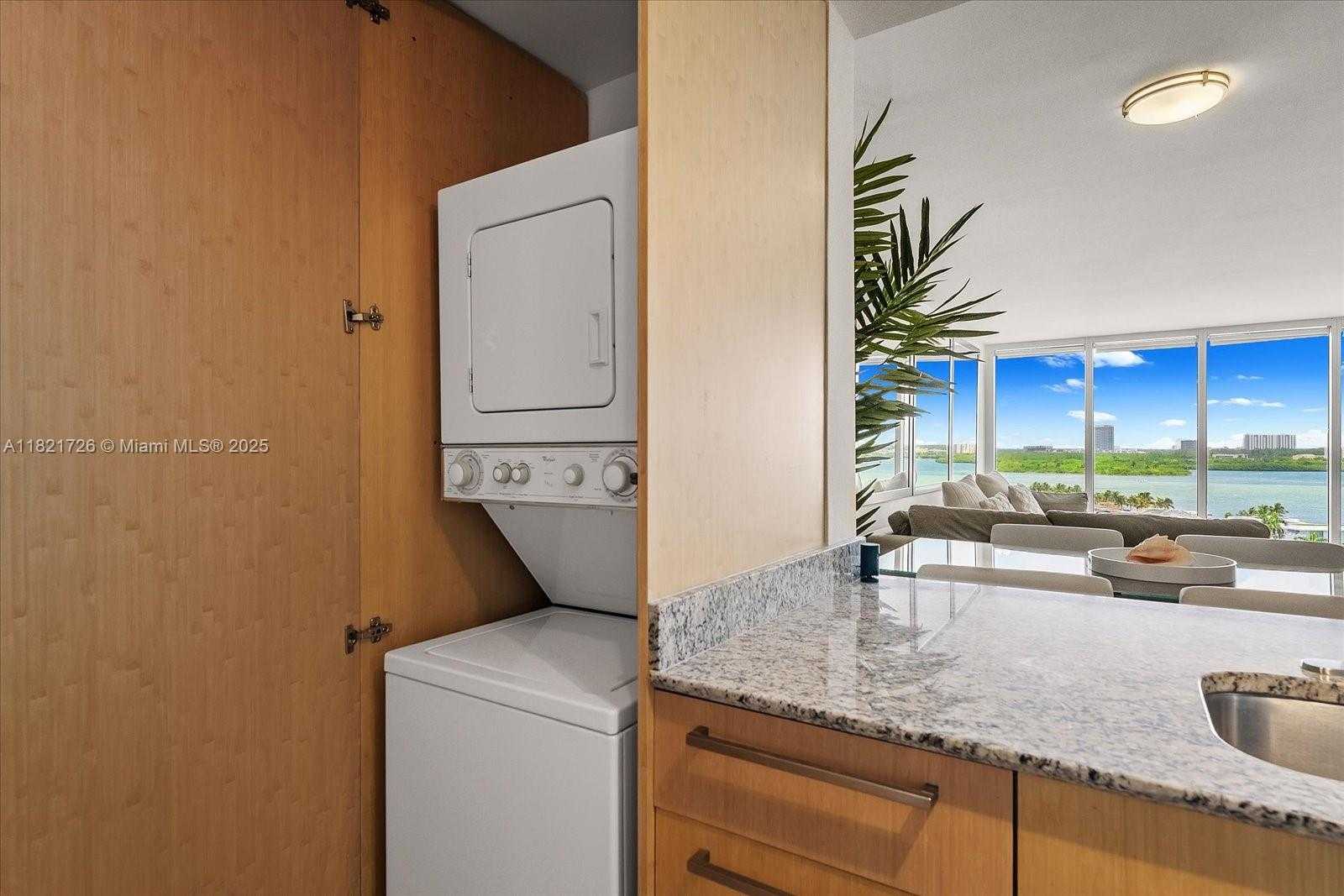 Small Image of 10275 COLLINS AVE #1124, Bal Harbour Number 19
