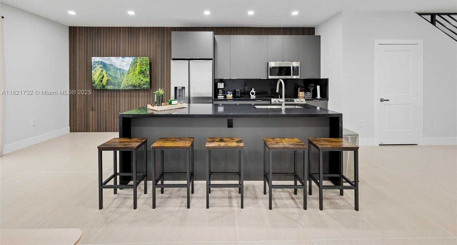 Small Image of 1898 NORTH WEST 26TH ST #1898, Miami Number 10