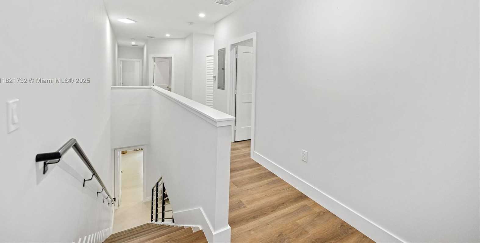Small Image of 1898 NORTH WEST 26TH ST #1898, Miami Number 14