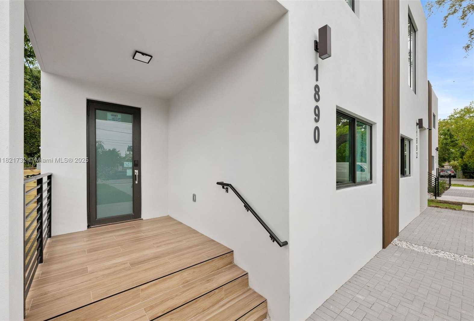 Small Image of 1898 NORTH WEST 26TH ST #1898, Miami Number 3