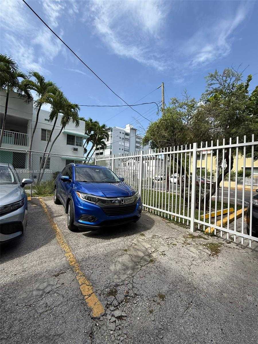 Small Image of 6801 INDIAN CREEK DR #302, Miami Beach Number 28