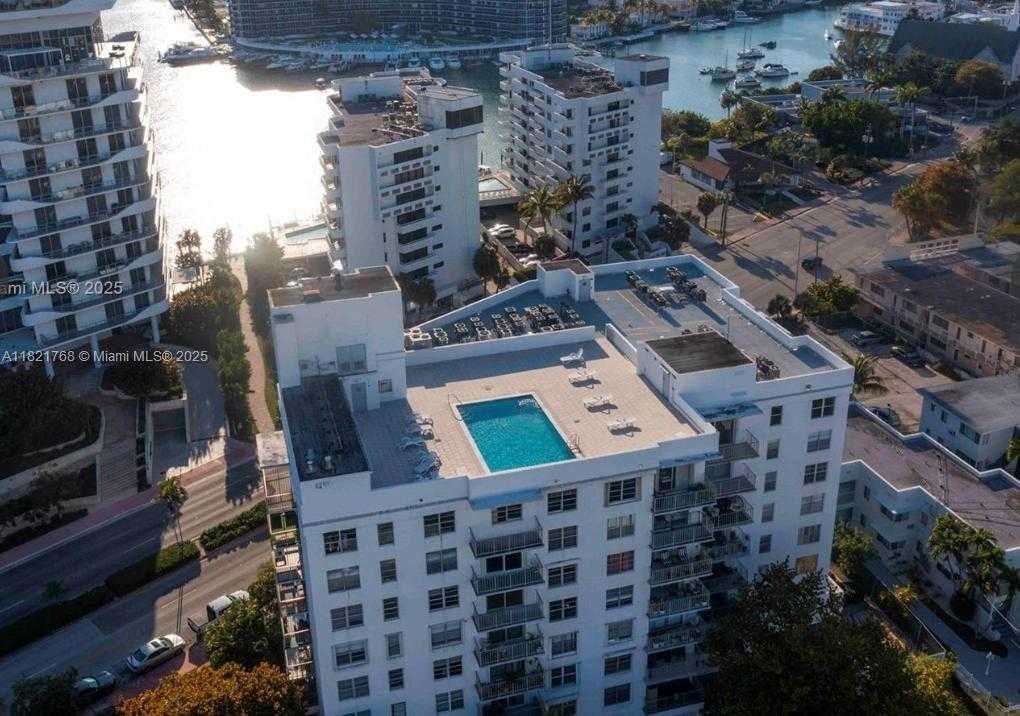 Small Image of 6801 INDIAN CREEK DR #302, Miami Beach Number 31