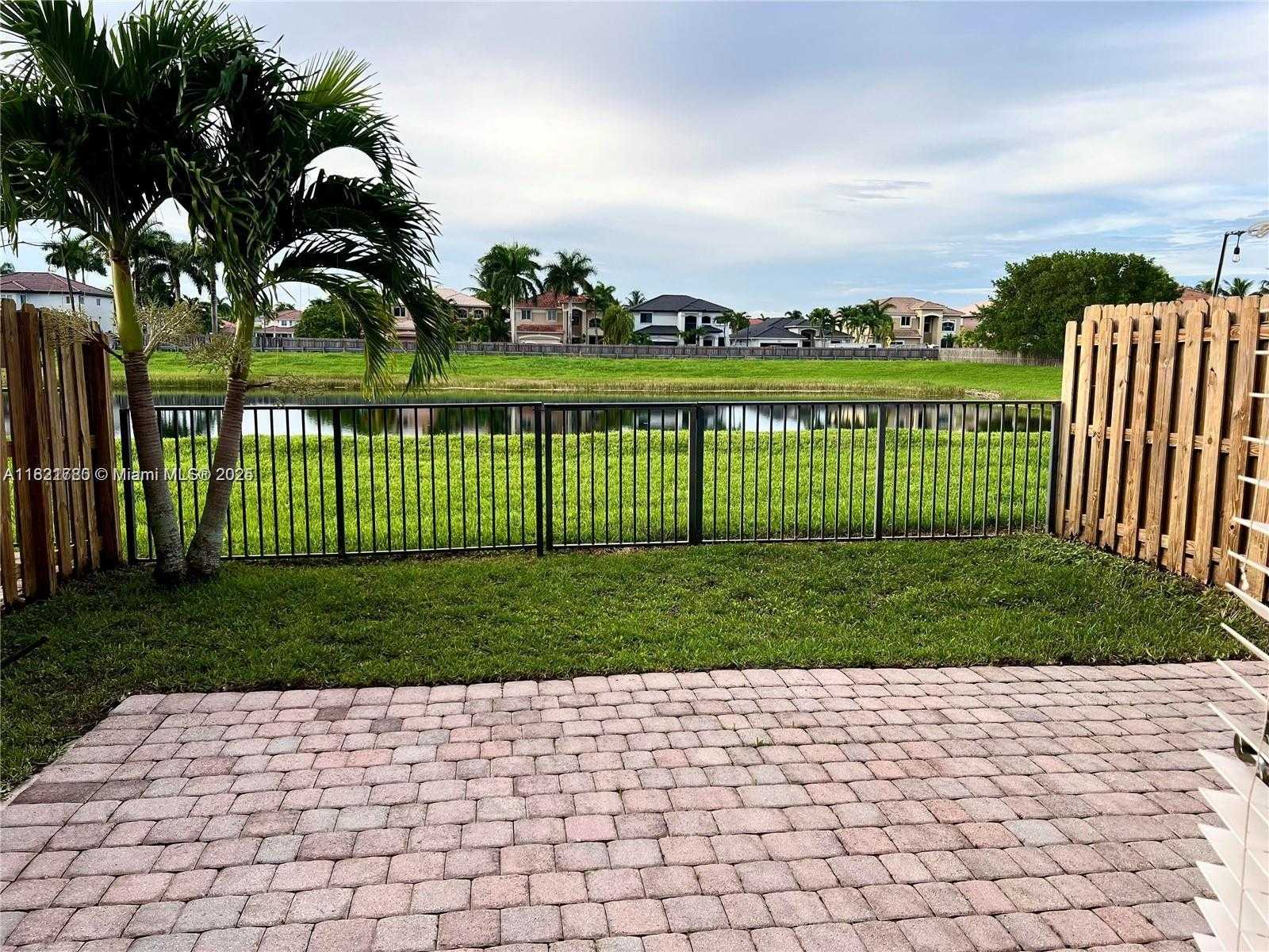 Small Image of 16309 SOUTH WEST 71ST TER, Miami Number 7
