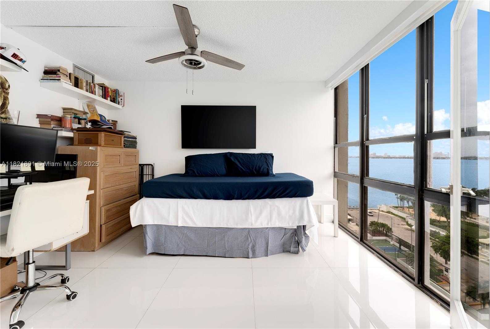 Small Image of 600 NORTH EAST 36TH ST #1111, Miami Number 14