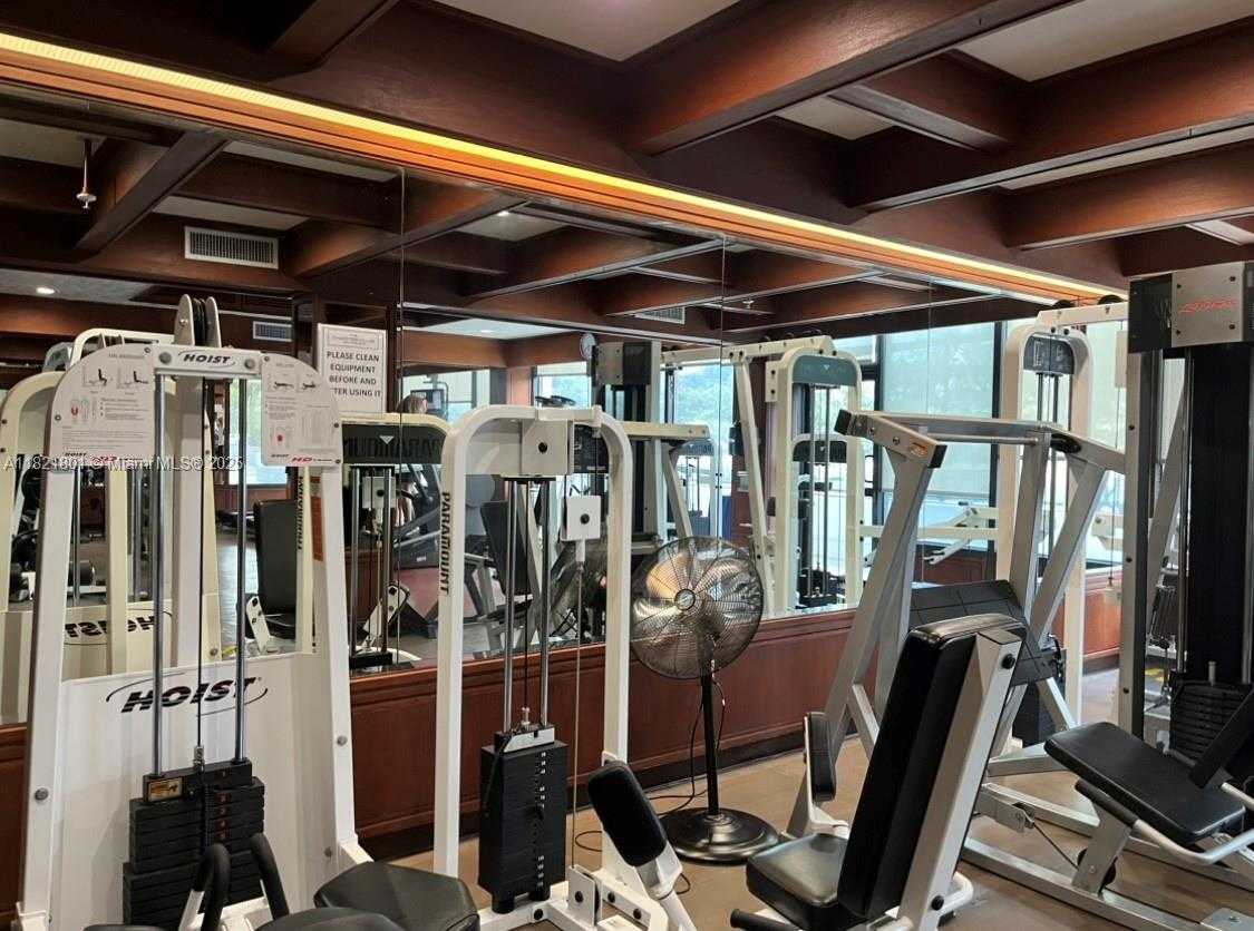 Small Image of 600 NORTH EAST 36TH ST #1111, Miami Number 30