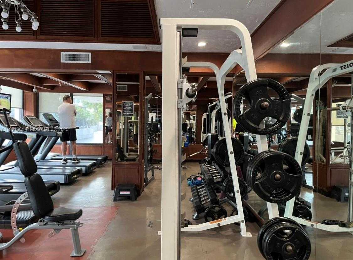 Small Image of 600 NORTH EAST 36TH ST #1111, Miami Number 32