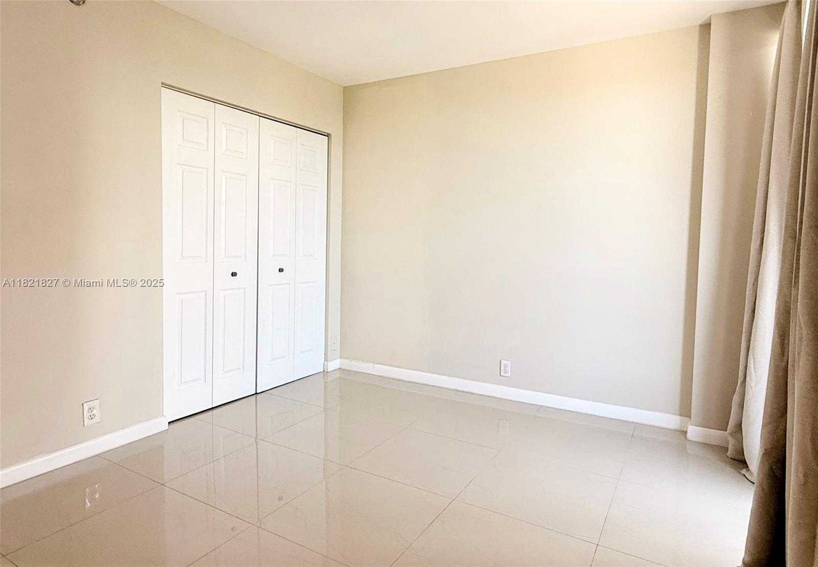 Small Image of 3300 NORTH EAST 191ST ST #1607, Aventura Number 11