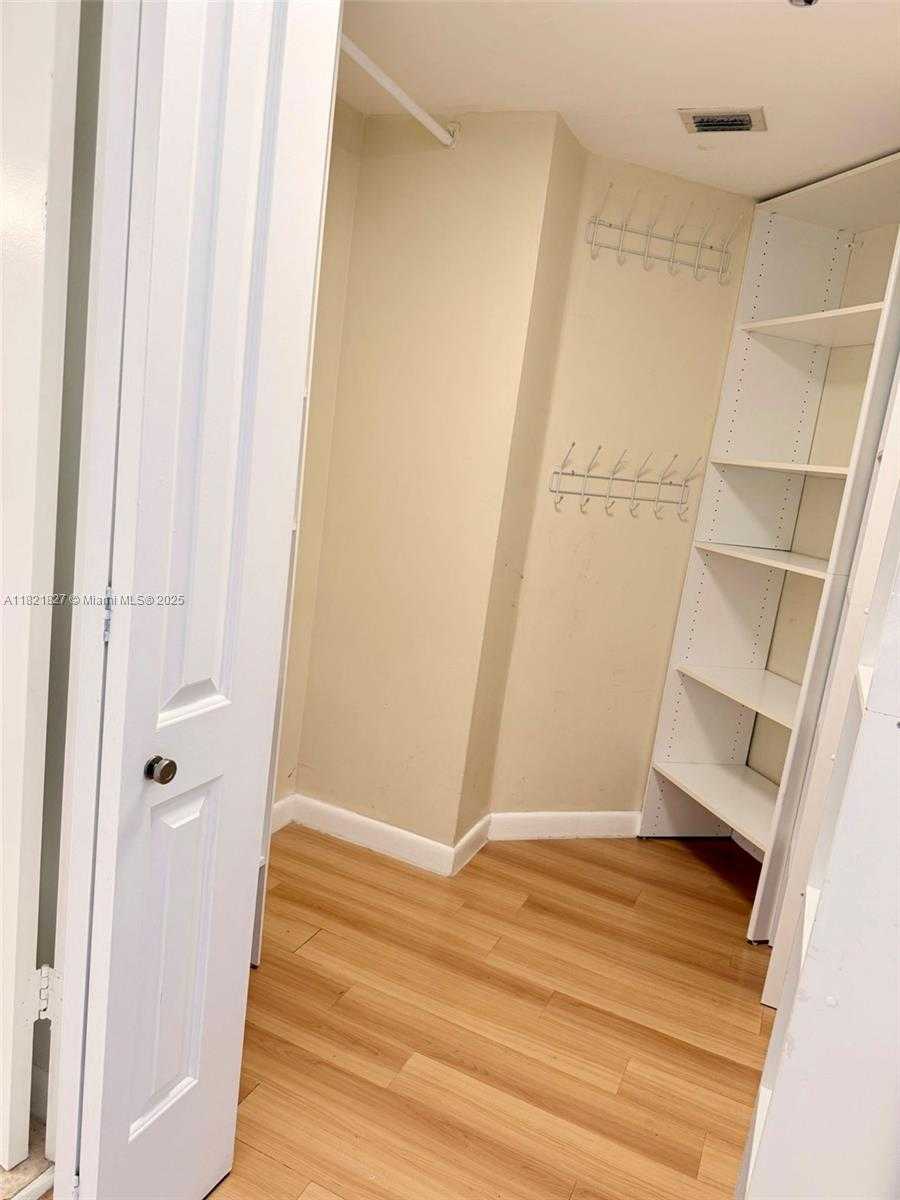 Small Image of 3300 NORTH EAST 191ST ST #1607, Aventura Number 8