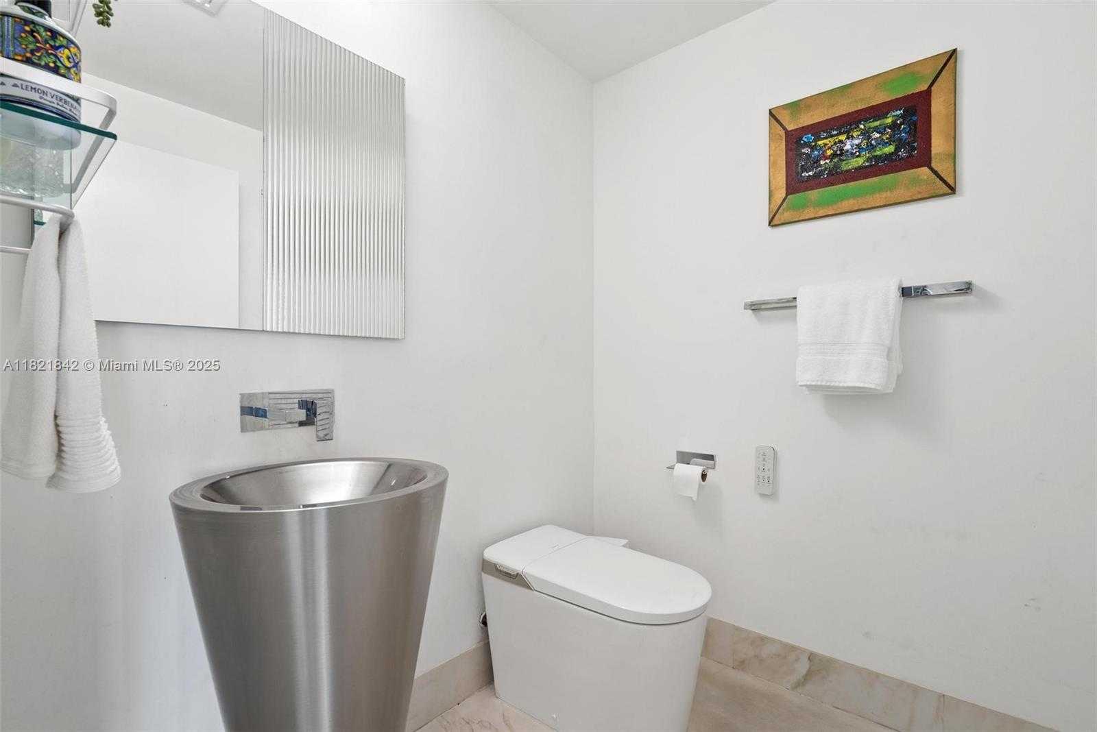 Small Image of 888 BISCAYNE BLVD #2510, Miami Number 10