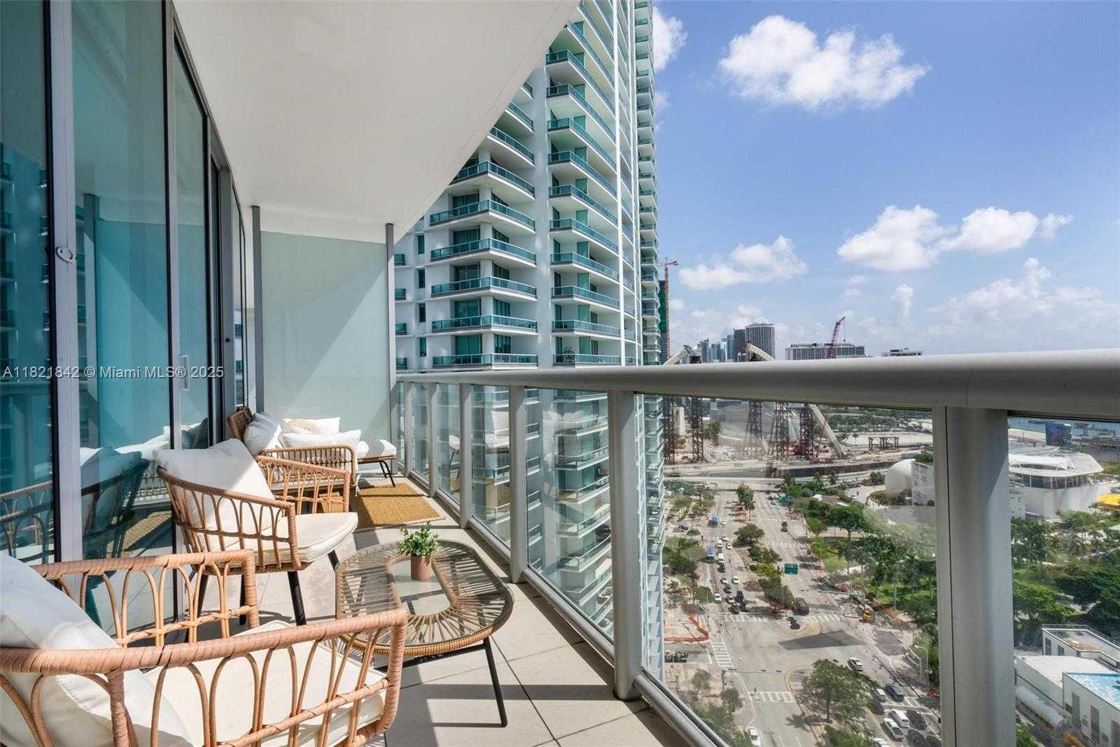 Small Image of 888 BISCAYNE BLVD #2510, Miami Number 13