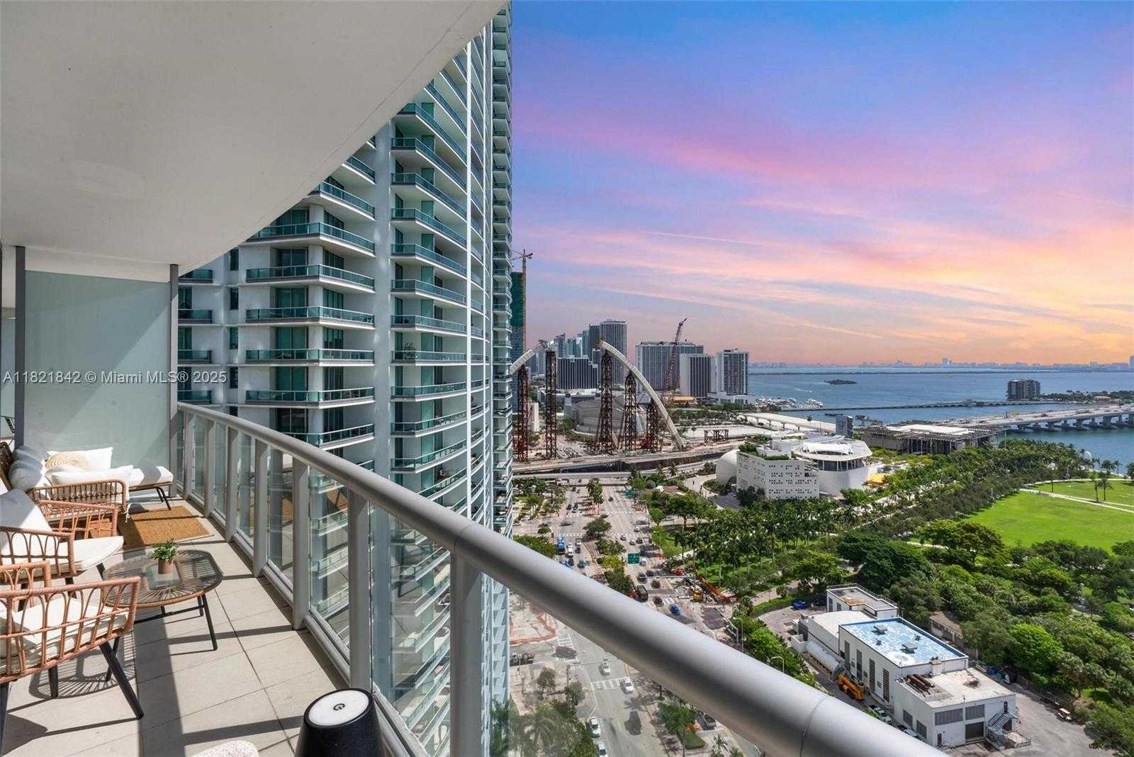 Small Image of 888 BISCAYNE BLVD #2510, Miami Number 15