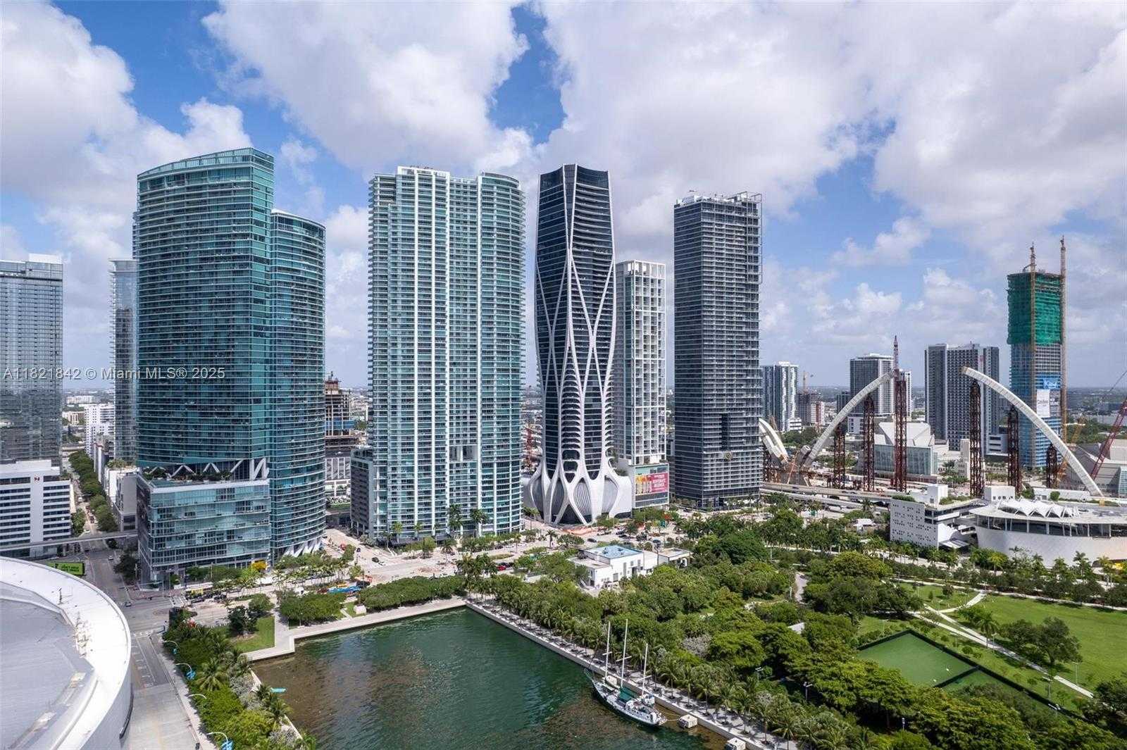 Small Image of 888 BISCAYNE BLVD #2510, Miami Number 25