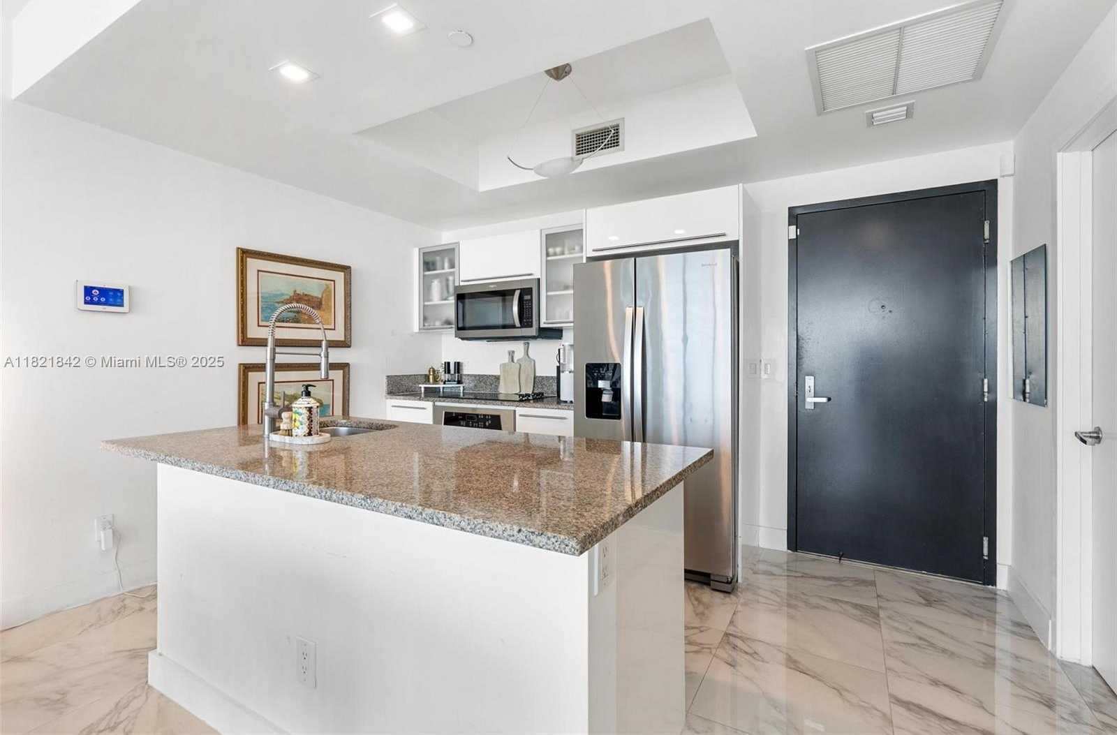 Small Image of 888 BISCAYNE BLVD #2510, Miami Number 7