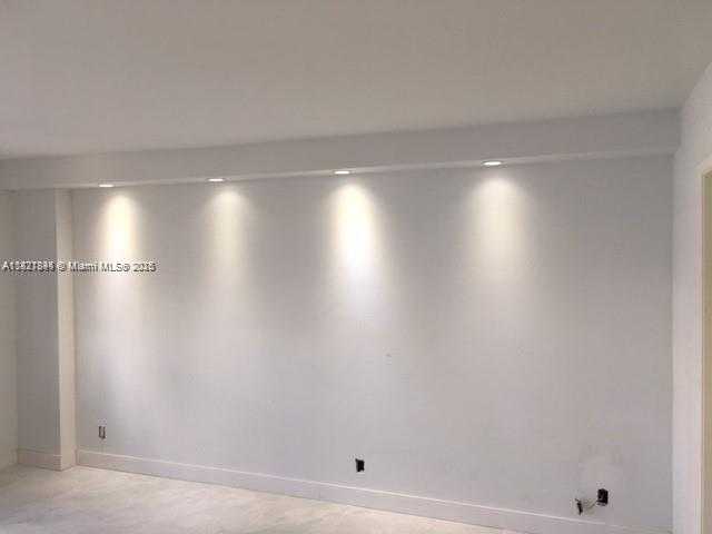 Small Image of 3600 MYSTIC POINTE DR TOWER 300 #802, Aventura Number 11