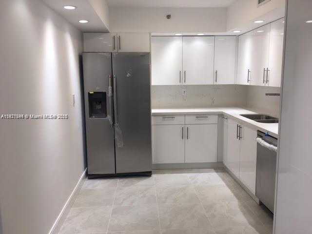 Small Image of 3600 MYSTIC POINTE DR TOWER 300 #802, Aventura Number 7