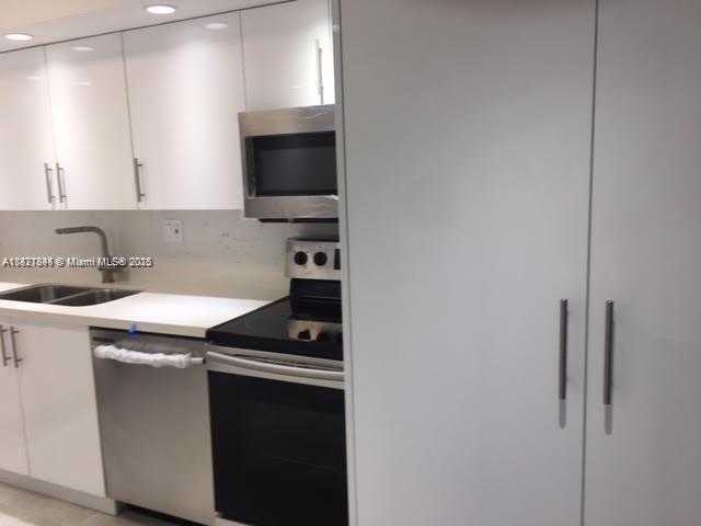 Small Image of 3600 MYSTIC POINTE DR TOWER 300 #802, Aventura Number 9