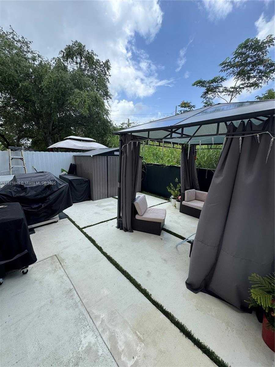 Small Image of 21455 SOUTH WEST 112TH AVE #104, Miami Number 16