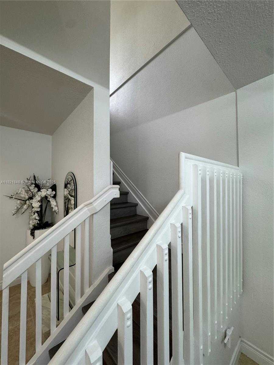 Small Image of 21455 SOUTH WEST 112TH AVE #104, Miami Number 3