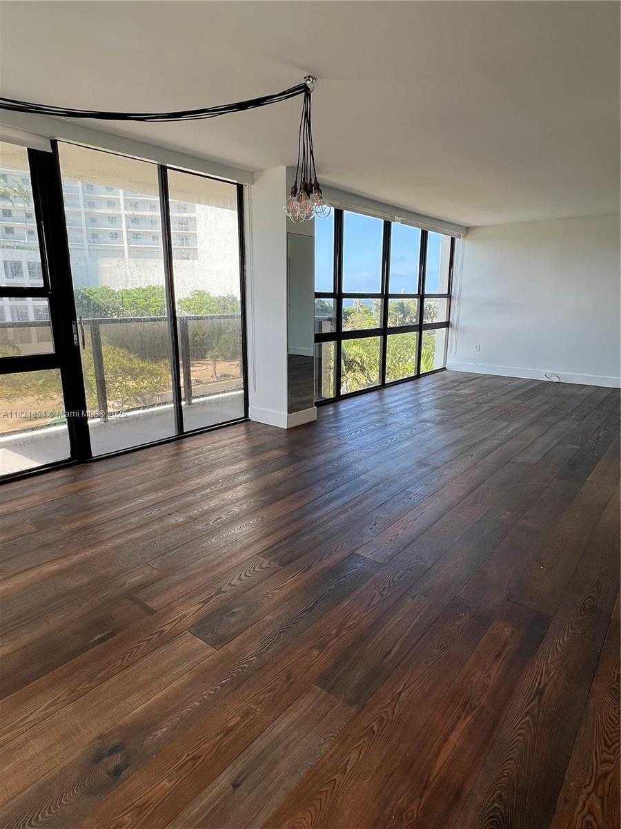 Small Image of 600 NORTH EAST 36TH ST #423, Miami Number 3