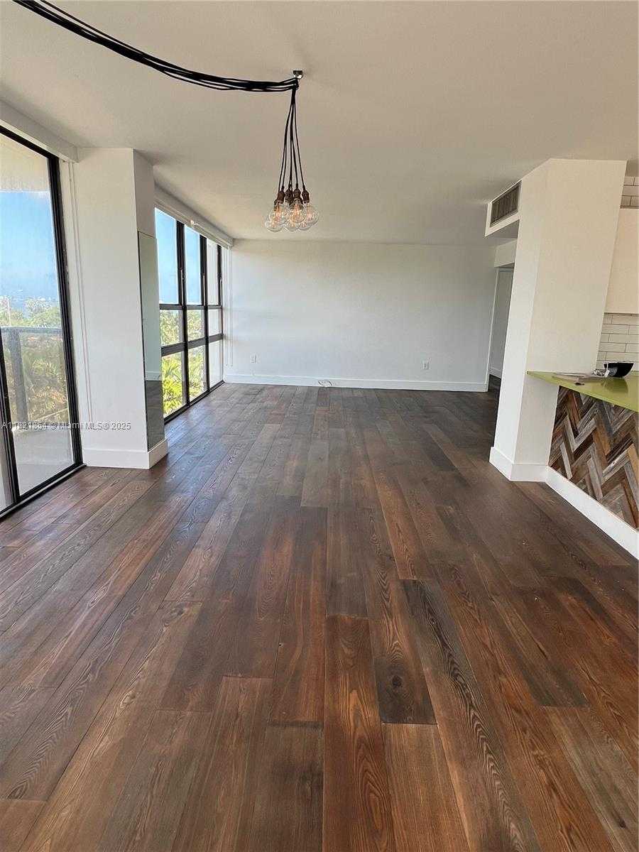 Small Image of 600 NORTH EAST 36TH ST #423, Miami Number 5