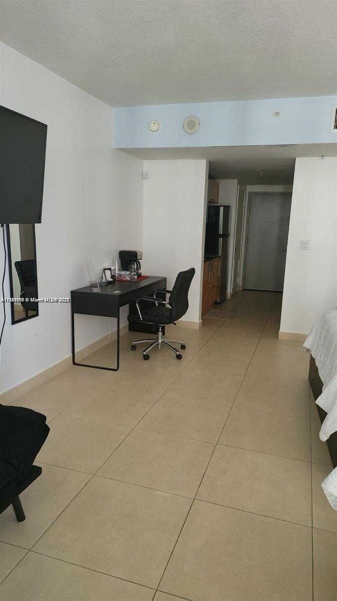 Small Image of 1750 NORTH BAYSHORE DR #2207, Miami Number 5